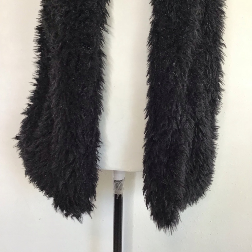 P.J. Salvage Women Classy Elegant Black Fuzzy Faux Fur Sleeveless Vest Jacket M - Picture 6 of 12